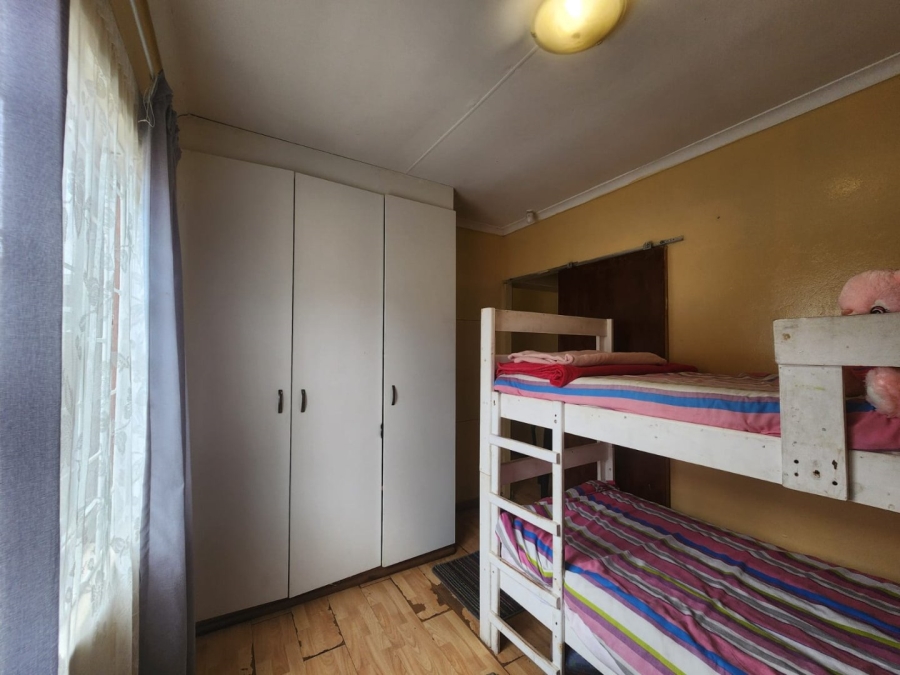 4 Bedroom Property for Sale in Levallia Western Cape